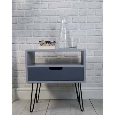 Beechmeadow 45cm W Metal Bedside Table