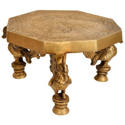 Puja Chowki de 6 pouces en laiton fabriqué à la main avec support de paon et plateau Lotus