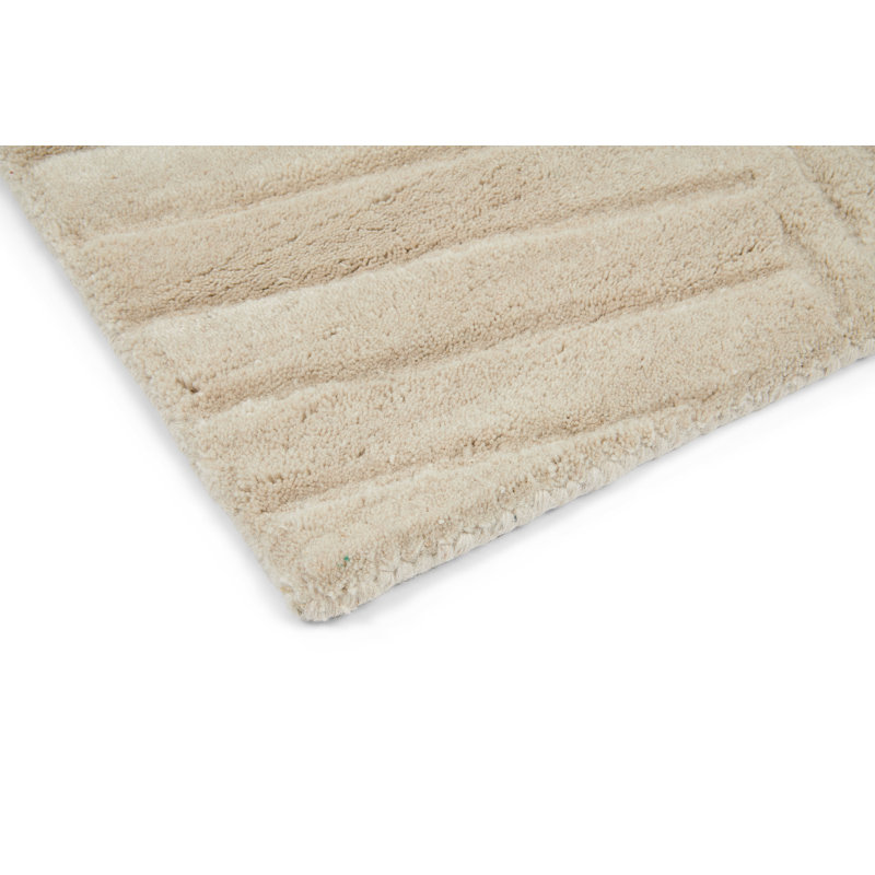 Folia Wool Area Rug in Cream, Rectangle 5'7" x 7'10"