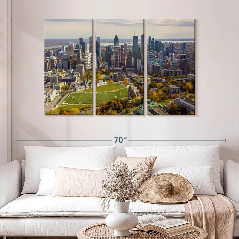 Nicci Montreal Skyline, 32" H x 50" W