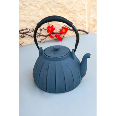 Dark Gray Wide Base Vertical Lines Design Medium Cast Iron Teapot 33oz Tea Pot