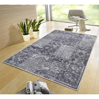 Grey/Cream Area Rug