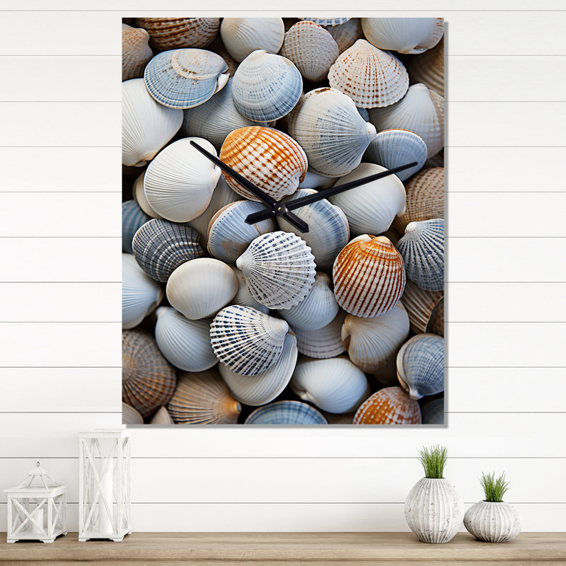 Horloge murale surdimensionnée en coquillage Beach, H 32 po x l 16 po x P 1 po