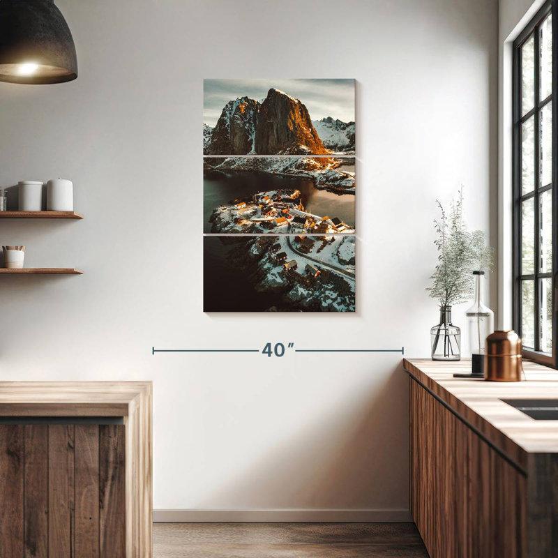Masam Winter at Reine Village