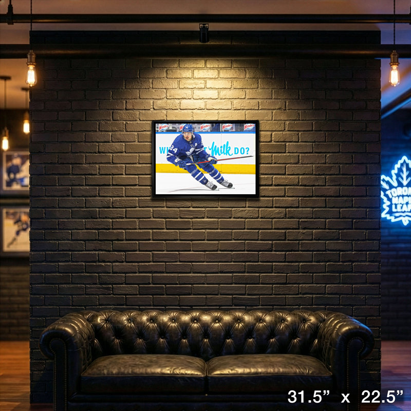 Toile encadrée 20 x 29 Auston Matthews avec feuilles d'érable de Toronto