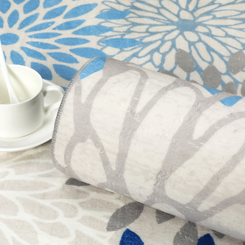 Lyndra Washable Indoor Rug, Rectangle 5' x 7'