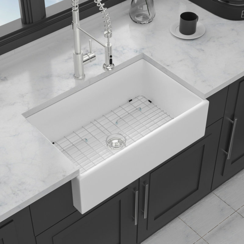 33 Farmhouse Sink 33