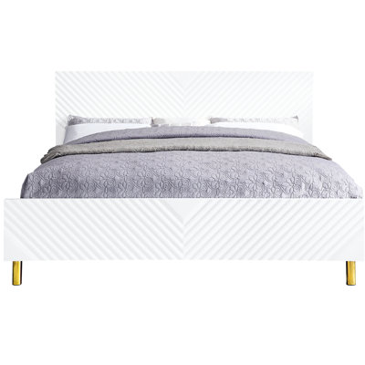 Ek Bed With White High Gloss Surface - No Box Spring Needed, Fully Kd, Wave Pattern, 39 Slats, 4 Metal Legs, Supports 660lbs In Kd Structure, Max Load Capacity