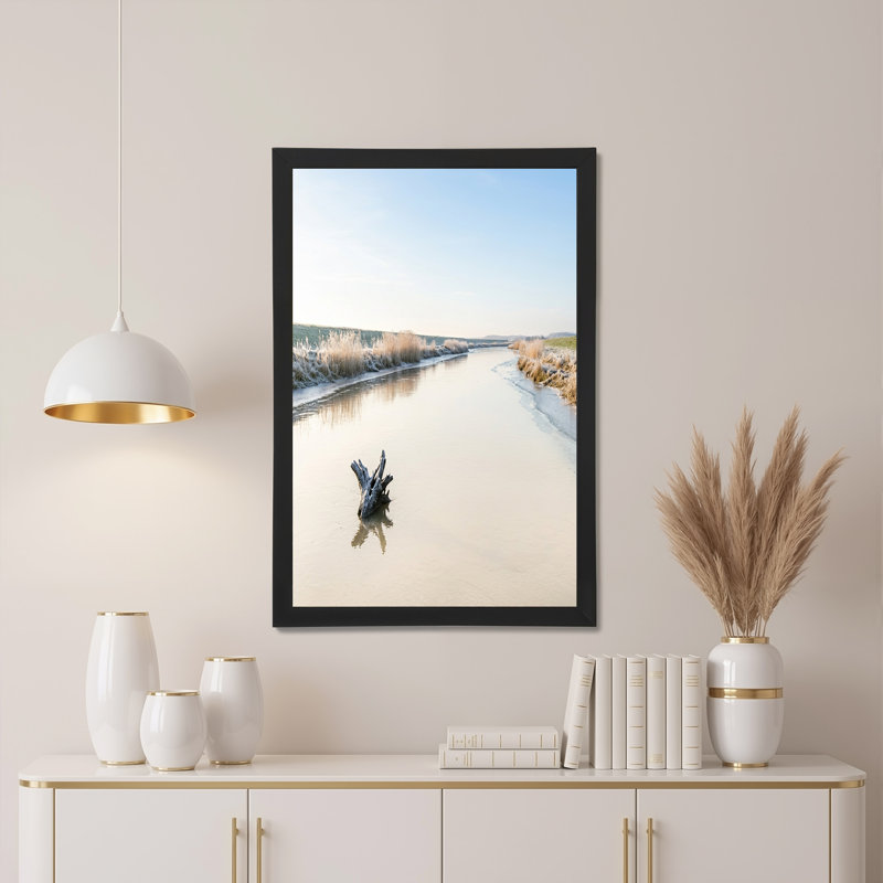 Art mural sur toile, "Frozen River with Frosty Grass", H 36 po x l 48 po