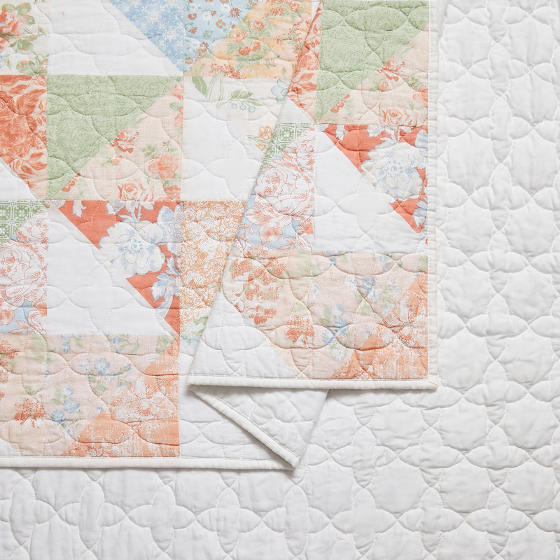 Coventry White Cotton Twin Quilt Set with Floral Patchwork