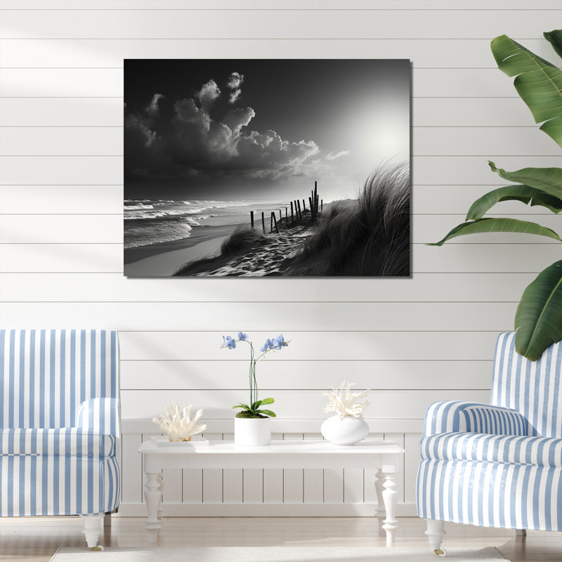 «Black and White Beach Scenery II - Coastal Beach», reproductions encadrées, H 16 po x l 32 po x P 1 po, Toile tendue