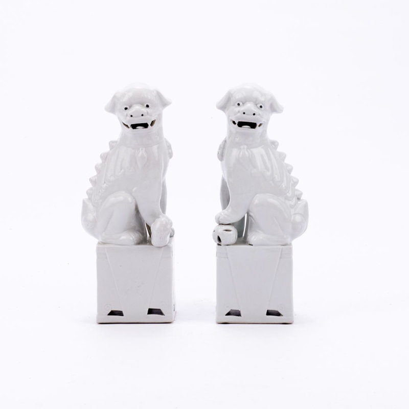 Sitting Foo Dog Figurine, 11" H x 3.5" W x 0.5" D, White
