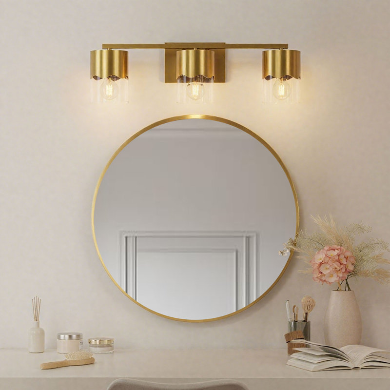 Éclairage pour meuble-lavabo en métal et verre Kailyn , Laiton poli, Trois lumières
