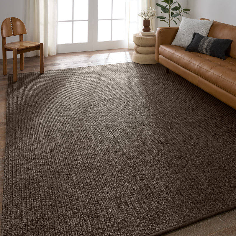 Tapis intérieur / extérieur gris foncé en polypropylène / polyester tissé à la main Caillier, Rectangle de 5 pi x 8 pi