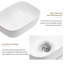 Petit lavabo vasque de salle de bain au-dessus du comptoir en céramique de porcelaine blanche