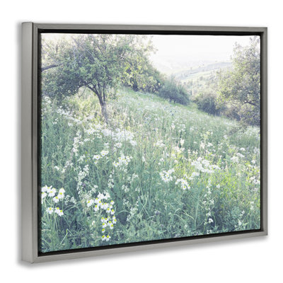 Sunny Daisies in Meadow Floating Frame, design by Leah Straatsma