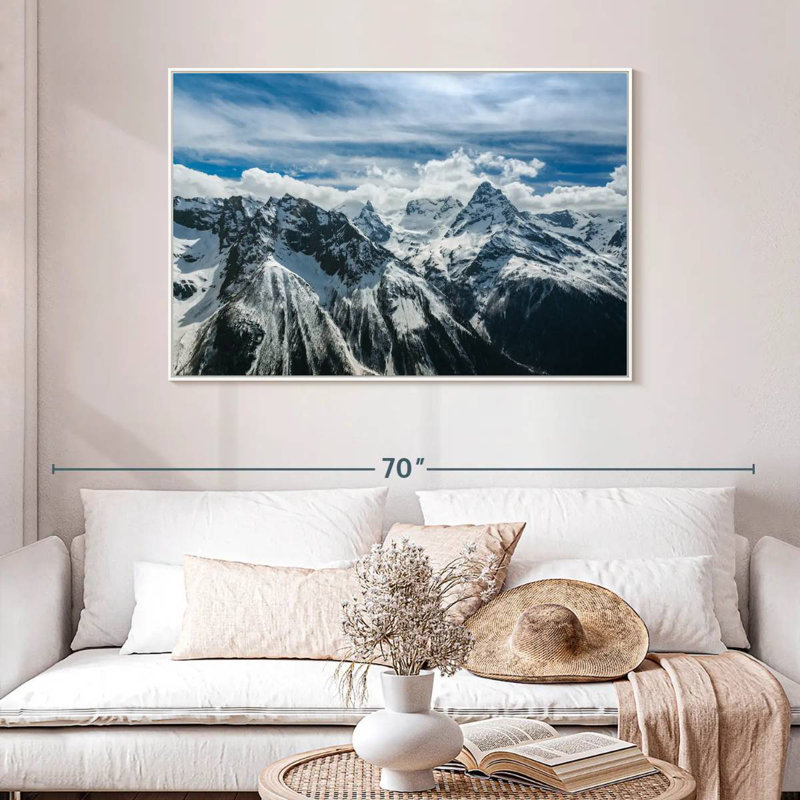 Snow Mountain Peaks, 46 po x 31 po, Cadre flottant blanc