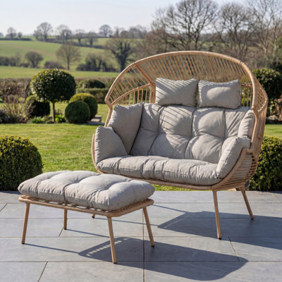 Cocona 2 Seat Standing Egg Chair