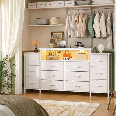 Commode 12 tiroirs 55 po avec lumières DEL et station de charge