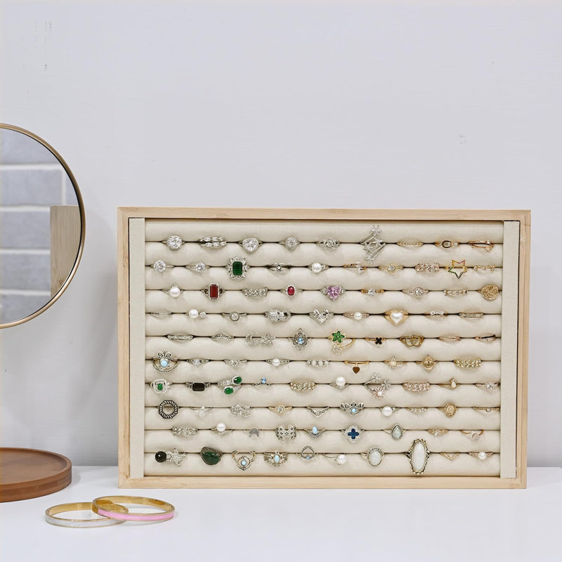 Ensemble de 2 plateaux de présentation en anneau de bambou avec doublure en suède beige, organisateur d'anneaux pour le rangement et la présentation des bijoux, couleur beige