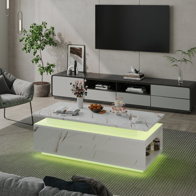 Table basse Ivy Bronx à DEL ultrabrillante, table basse en bois avec chargement sans fil, table basse rectangulaire à 2 niveaux pour le salon, salle de jeux, noir, blanc