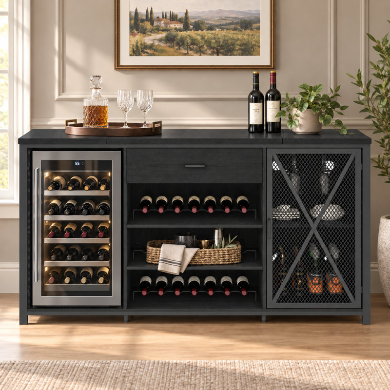 Meuble-bar industriel de 180 cm avec emplacement pour mini-réfrigérateur, casier à vin, porte-verres et tiroir (réfrigérateur non inclus).