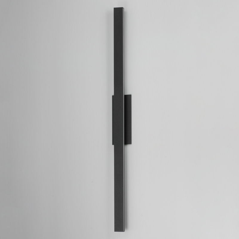 Fixation murale extérieure Alumilux, H 51 po x l 4,75 po x P 3 po, Noir