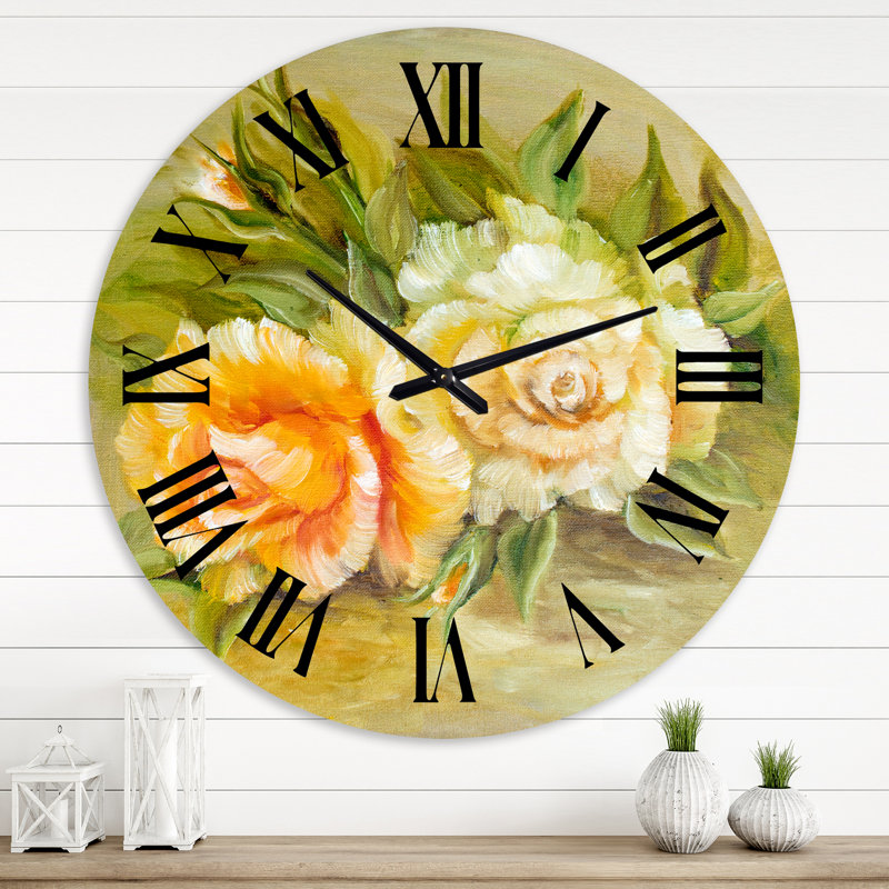Vignes roses blanches et jaunes - horloge murale traditionnelle, Moyenne