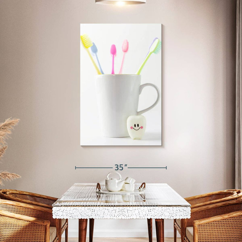 Alcaraz Toothbrush Mug, 48" H x 32" W