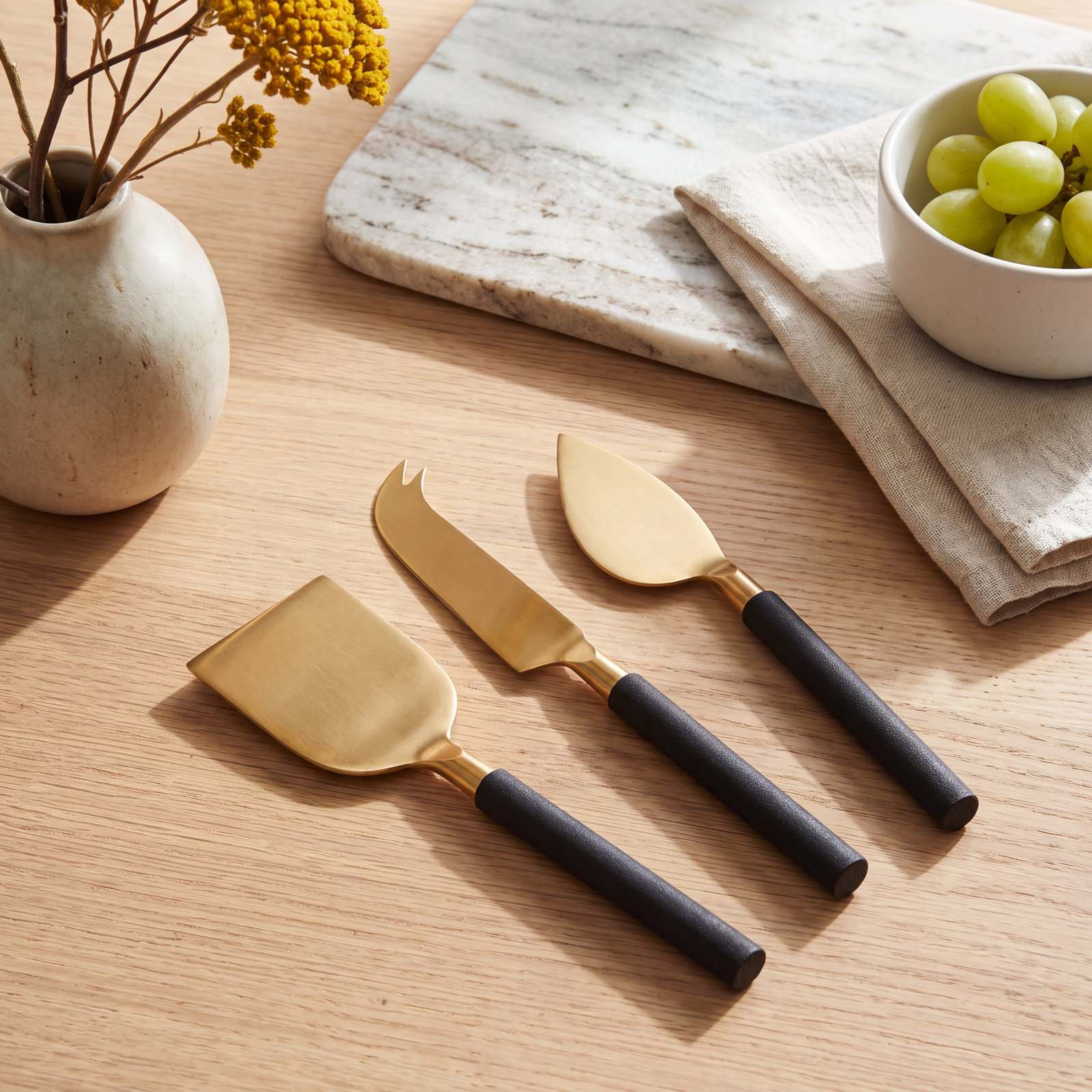 Chelsea Cheese Serving Set