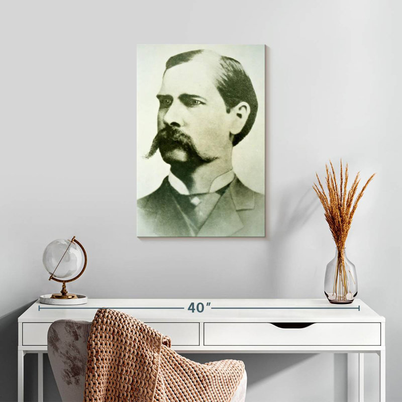 Lelar Wyatt Earp 1886, H 24 po x l 16 po