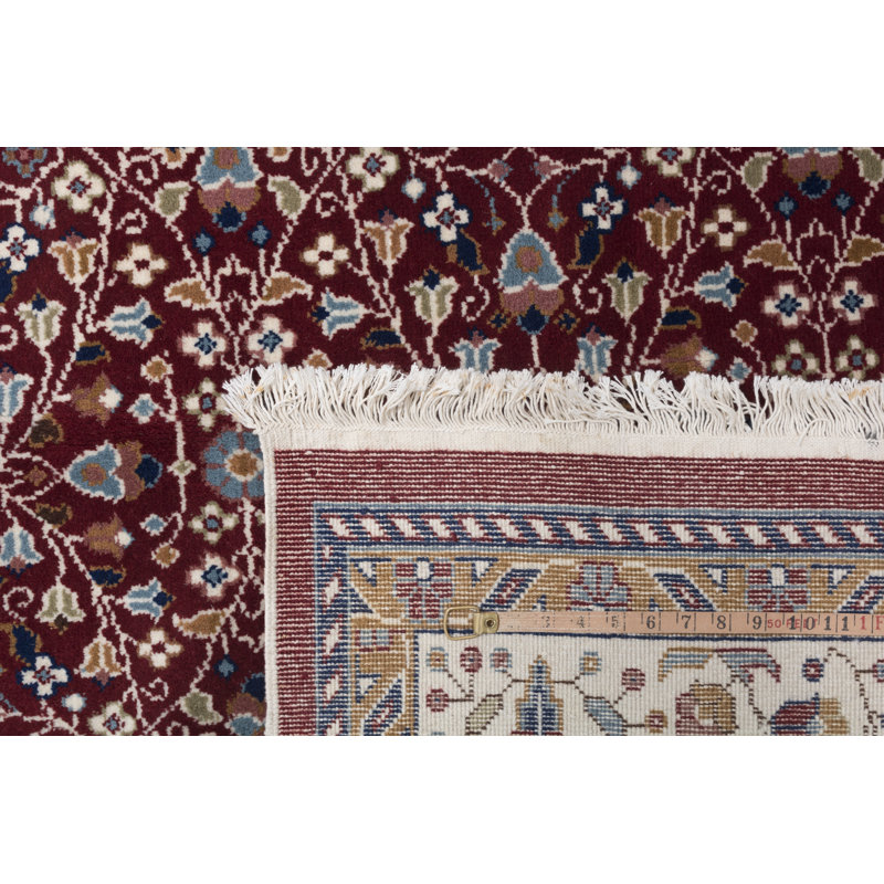 Hand Knotted Oriental Area Rug in Red