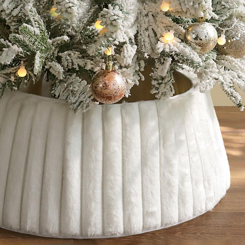 Bunny Chorus Christmas Tree Collar, Rustic White Luxury Plush Faux Fur Tree Collar with Stripe Textured Pattern, Soft Fluffy Xmas Tree Ring Boho Tree Skirt for Holiday Decorations Indoor Home Decor