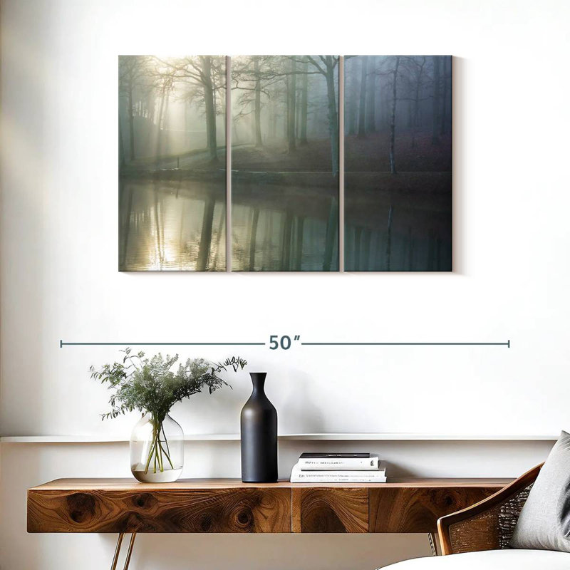 Alvord Echo, 24" H x 38" W