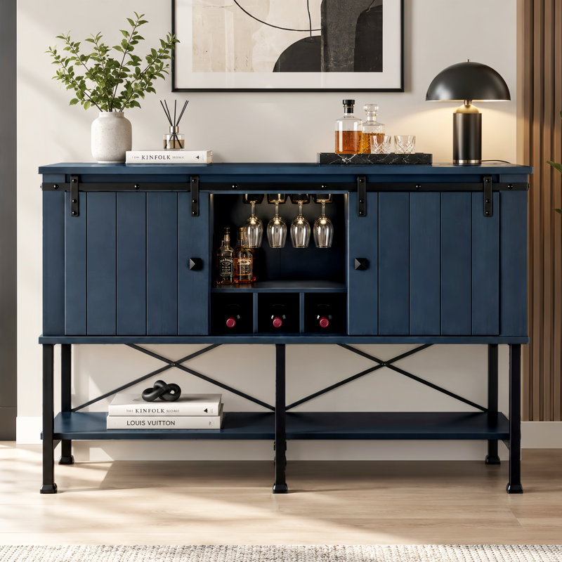 Bar à vin de style ferme de 132 cm (52 ​​po), bar intérieur avec porte coulissante de style grange et structure en fer, rangement pour bouteilles de vin et verres à pied