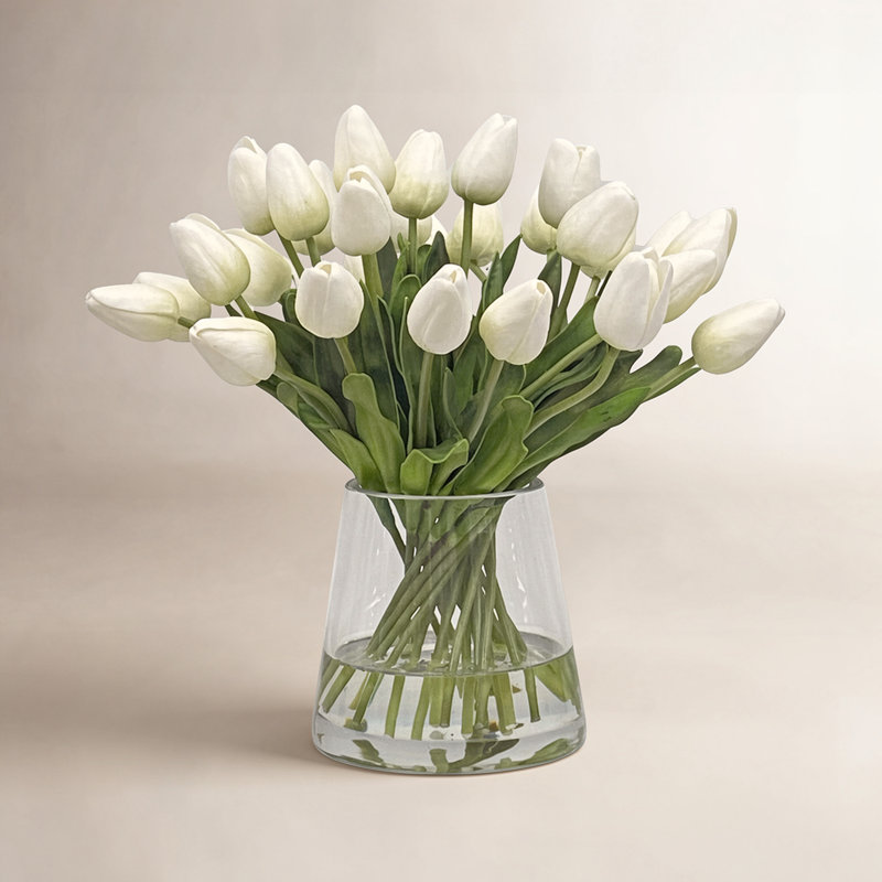 TULIP IN VASE, White