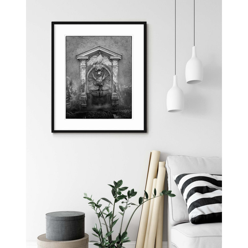 Roman Spa Fountain - Photographie de cadre photo sur papier, H 35,5 po x l 29,5 po, Cadre noir
