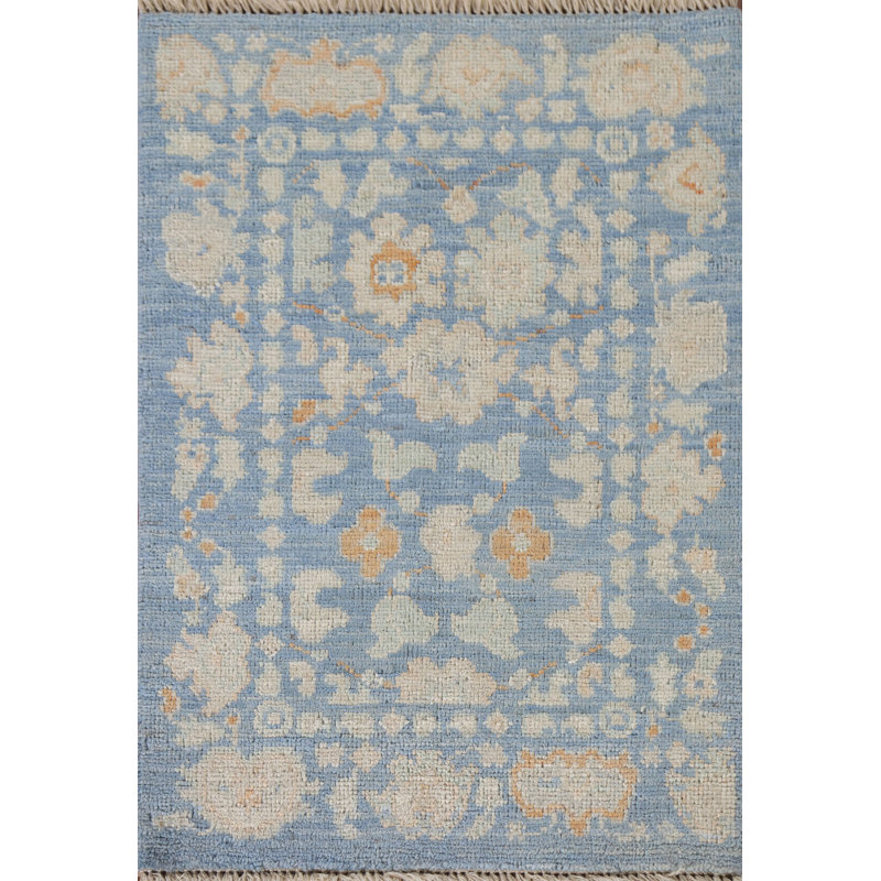 Tapis floral bleu Oushak