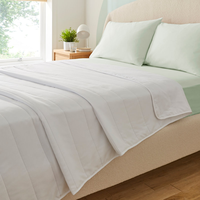 Silentnight Summer Breeze 1 Tog Lightweight Duvet, Super King