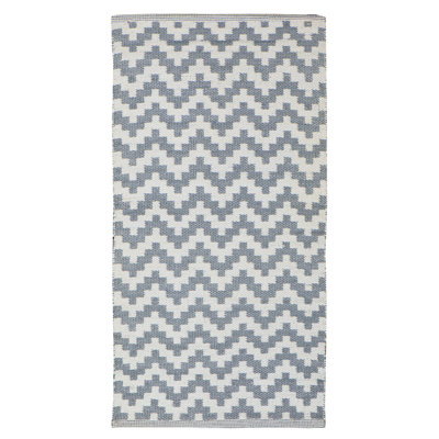 Uriarte Rectangle 50 cm x 100 cm Chevron Flatweave Area Rug