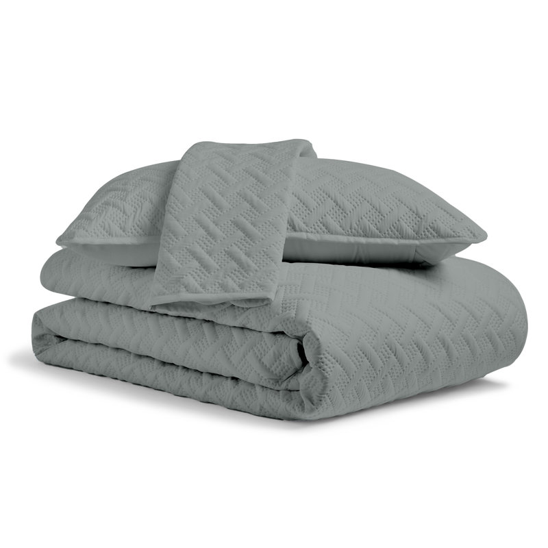 Gray Full/Queen Bamboo Rayon Blend Quilt Set with Basket Weave