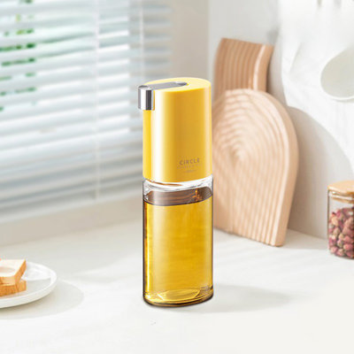 Bouteille d'eau Ouverture et fermeture automatiques de la marmite à huile Fournitures de cuisine à l'épreuve des fuites et non suspendues
