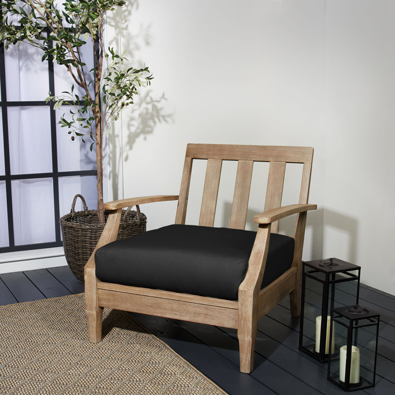 Outdoor Lounge Chair