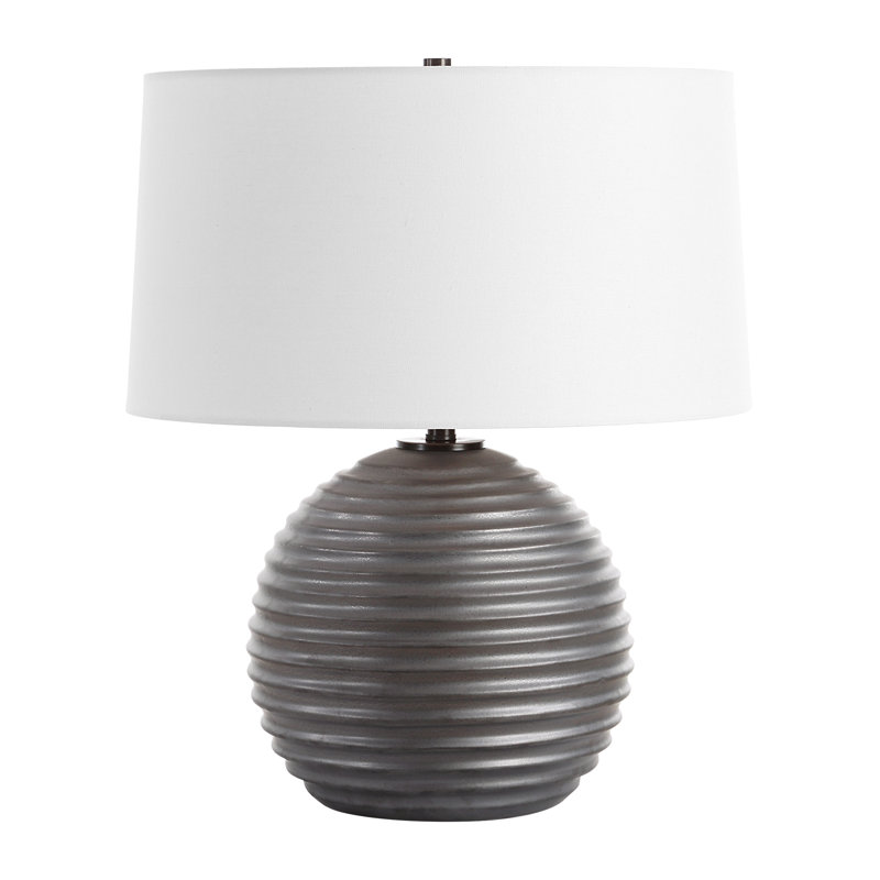 Valju Ribbed Table Lamp