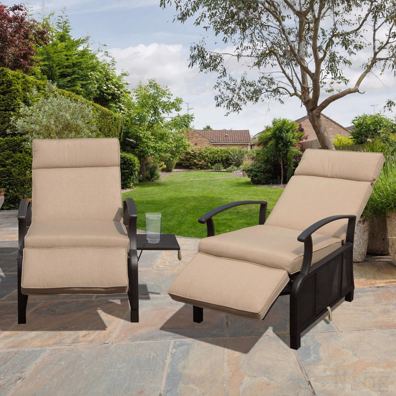 Chaise longue d'extérieur réglable en métal pour fauteuil inclinable avec dossier rabattable, angle réglable, coussins amovibles, support 350 lb, beige
