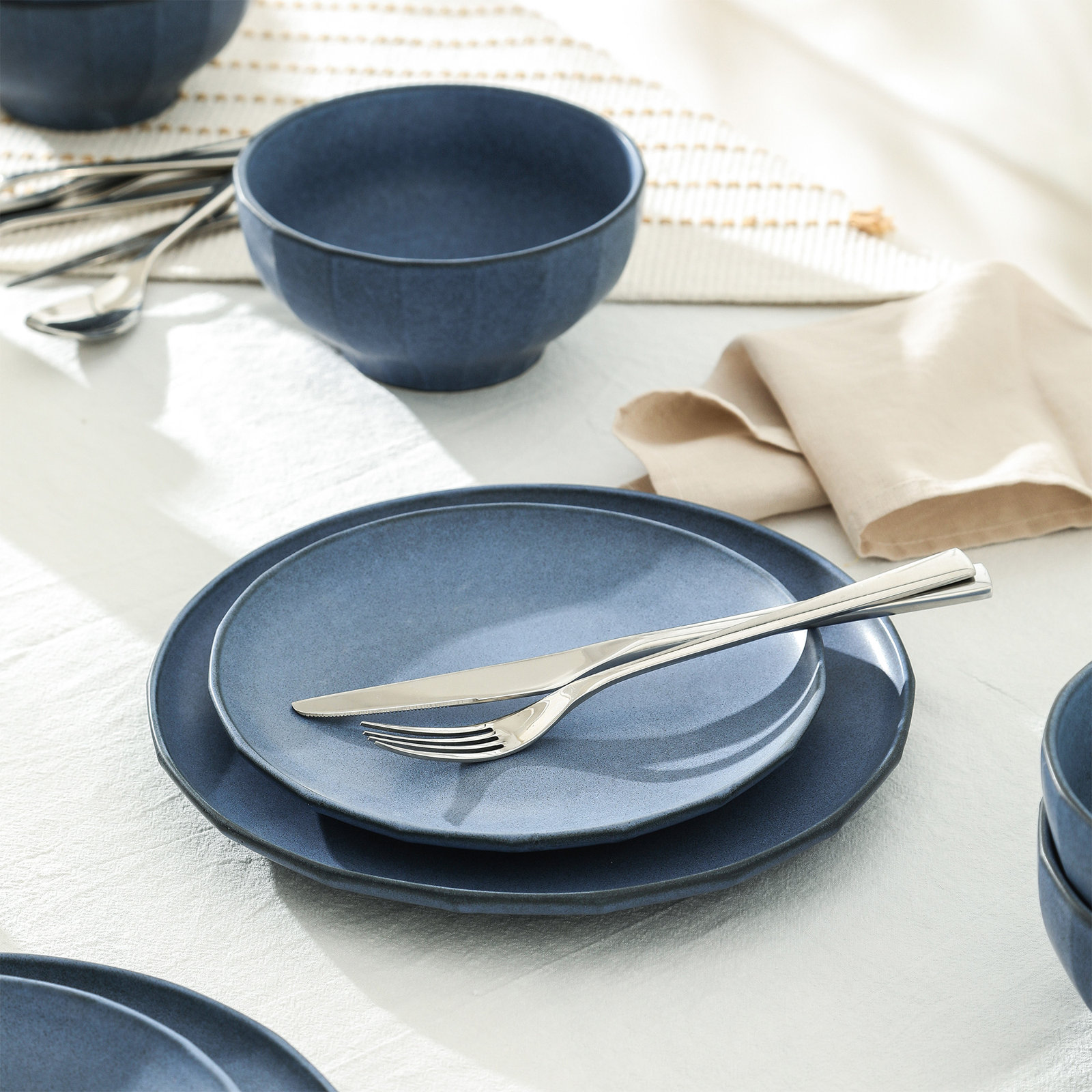 Rio Stoneware Dinnerware Set, Blue