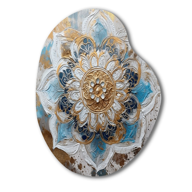 «Blue and Gold Mandala I - Boho Mandala», décoration murale asymétrique en métal de forme traditionnelle unique