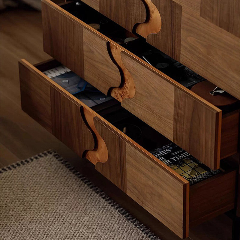 Armoire ou buffet rétro de style français
