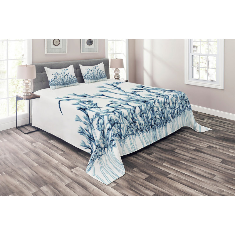 Flower Farmhouse / Country Polyester Floral Coverlet, King Bedspread + 2 Shams
