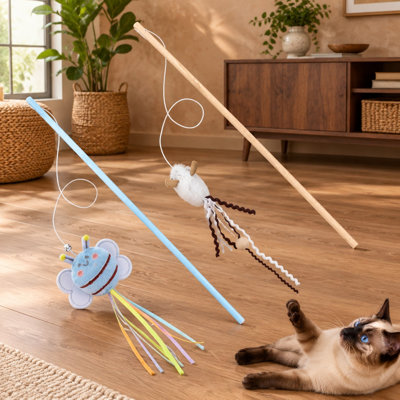 Cet ensemble de 2 baguettes interactives se distingue par ses motifs d'abeille et de souris, chacune équipée de clochettes et de serpentins pour capter l'attention du chat.